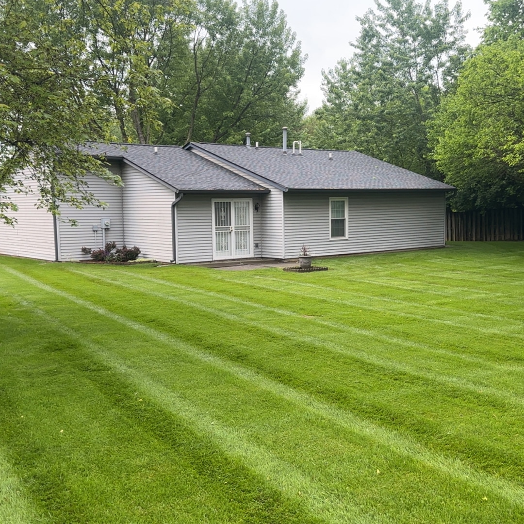 Lawn fertilization services in Greenwood, IN